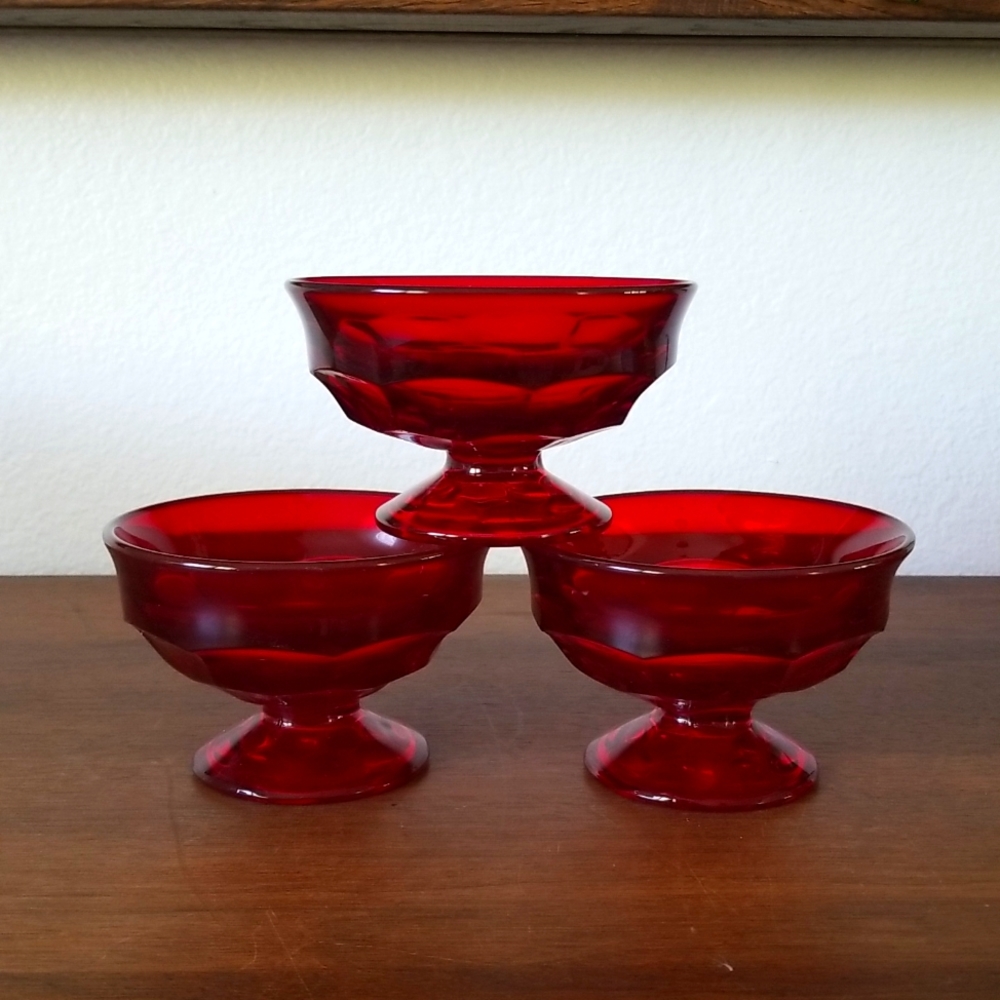 Set of 3 Vintage Viking glass dessert bowls